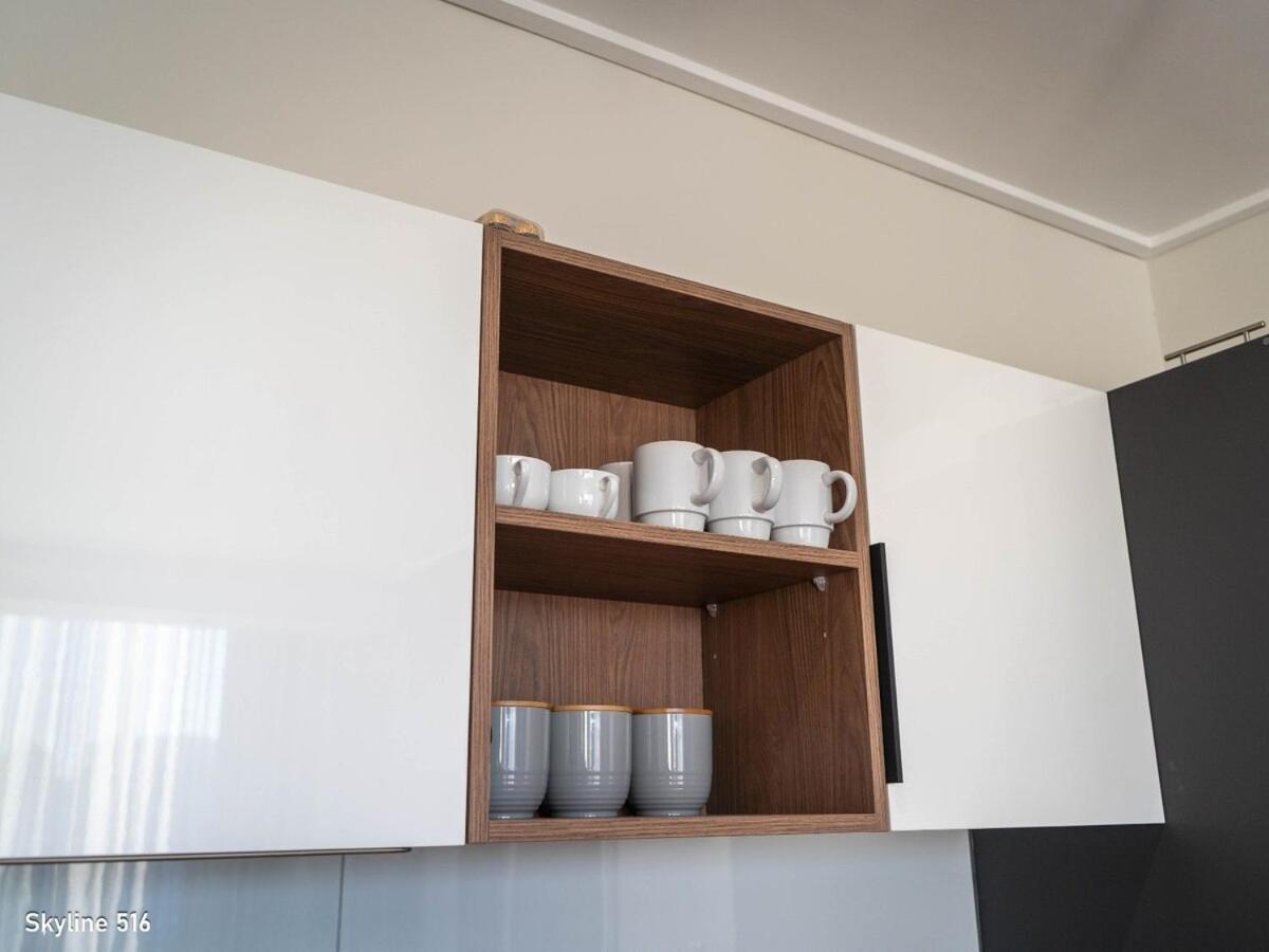 Appartement On Park 516 At Century *